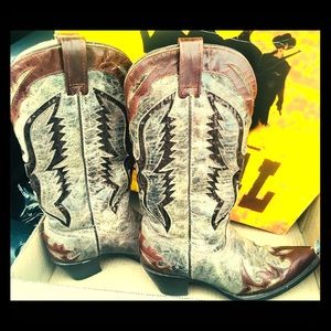 Corral Brown Sequin Eagle Inlay boots size 8 1/2